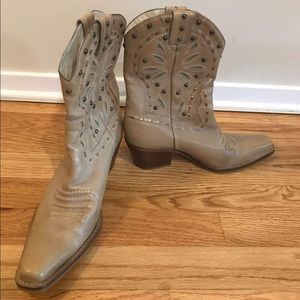 PRICE DROP! Mercer & Madison cowboy boots-size 7